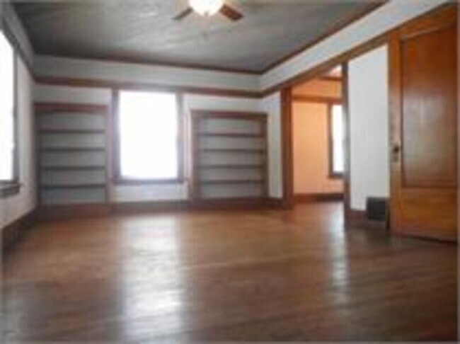 Foto del edificio - 992 8th St