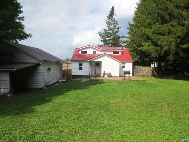 Building Photo - 19 Martin Street Rd