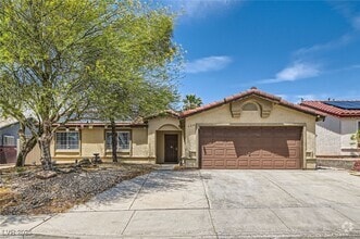 Building Photo - 924 Clubview Dr