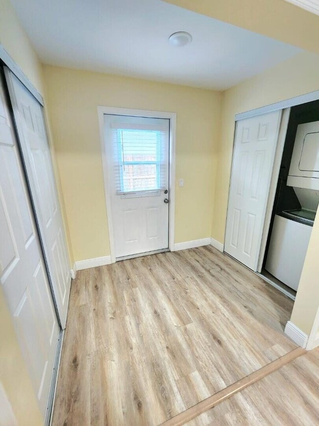 Foto del edificio - 4875 Orlando Ave