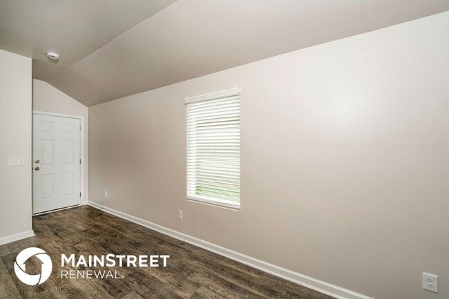 Building Photo - 832 Lora Ln