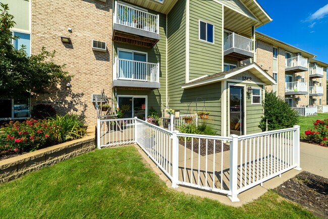 Foto del edificio - Seven Pines Apartments