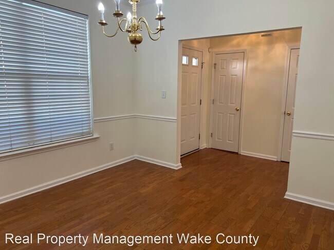 3 br, 2.5 bath House - 5222 Patuxent Dr. - 4
