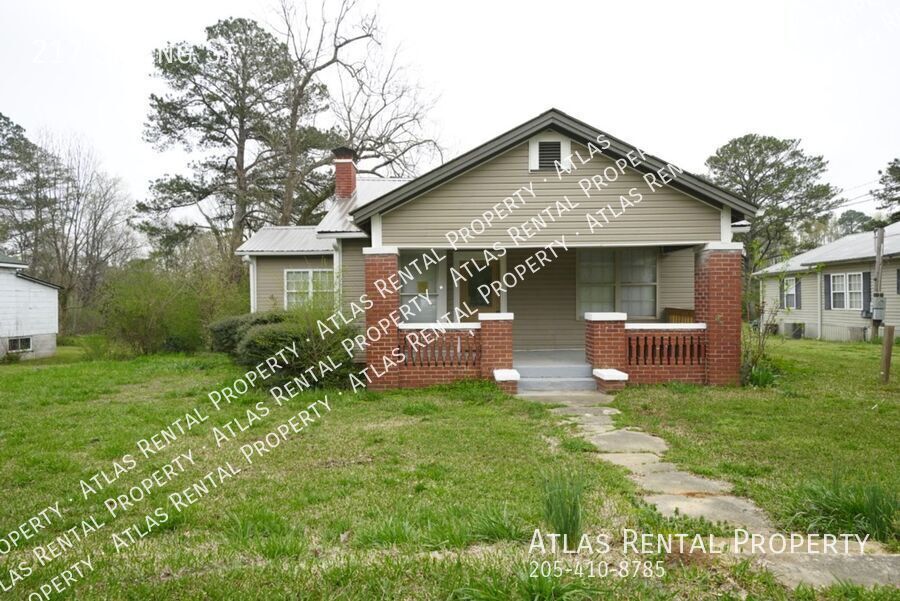 Primary Photo - 217 Spring St