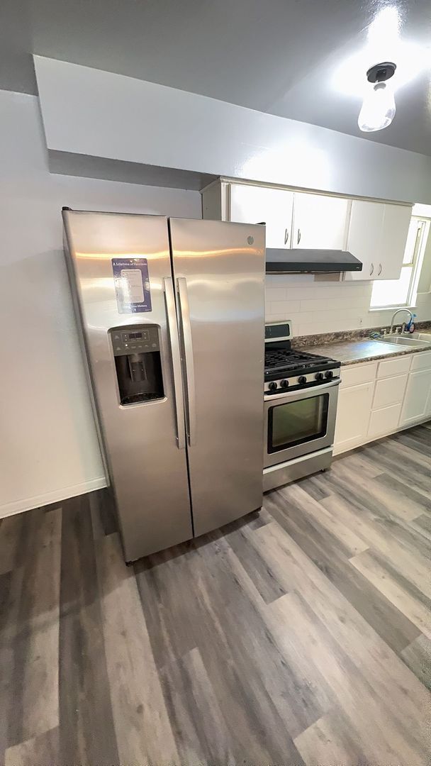 Building Photo - Remodeled 3-bedroom!  Housing accepted!