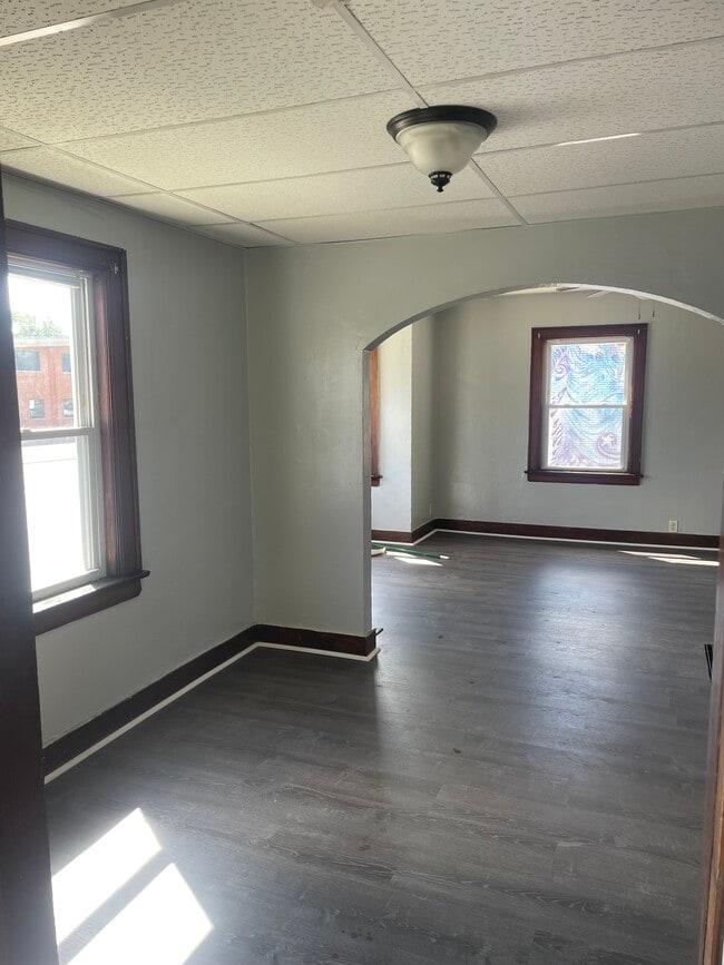 Building Photo - 100 Haller St
