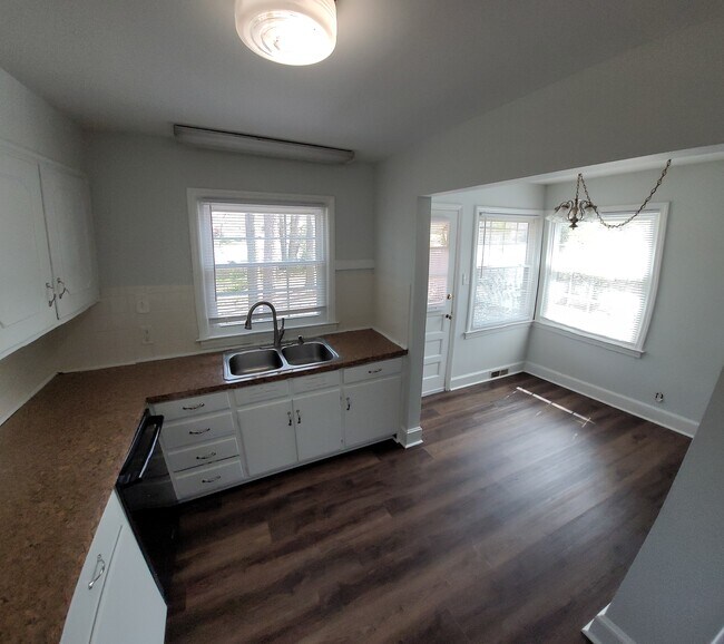 Foto del edificio - 414 E Radiance Dr