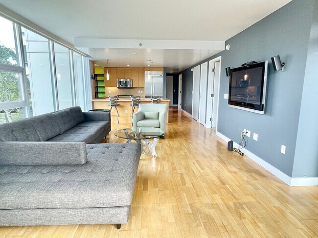 Building Photo - 2BR/2BA + Office Nook! 1,184 sqft! The Rad...