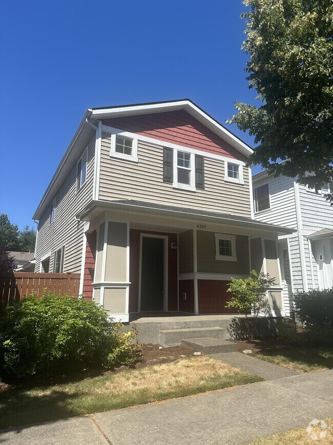 Jubilee At Hawks Prairie Apartments for Rent with a Yard Lacey, WA