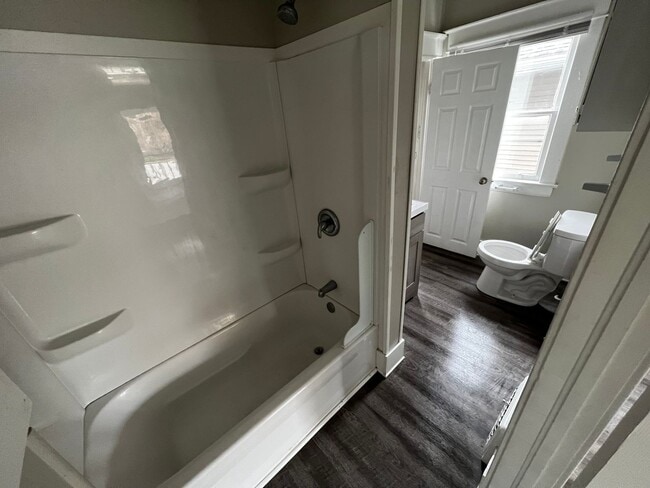 Building Photo - Recently Remodeled 4-Bedroom, 1.5-Bathroom...