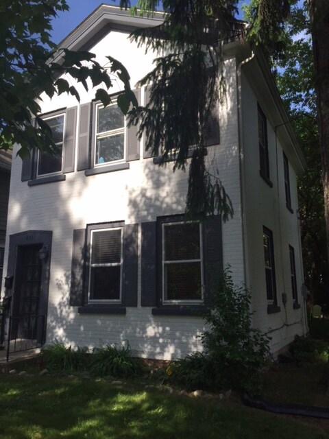 Building Photo - 431 3rd St