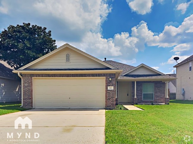 Building Photo - 983 Oak Lynn Dr