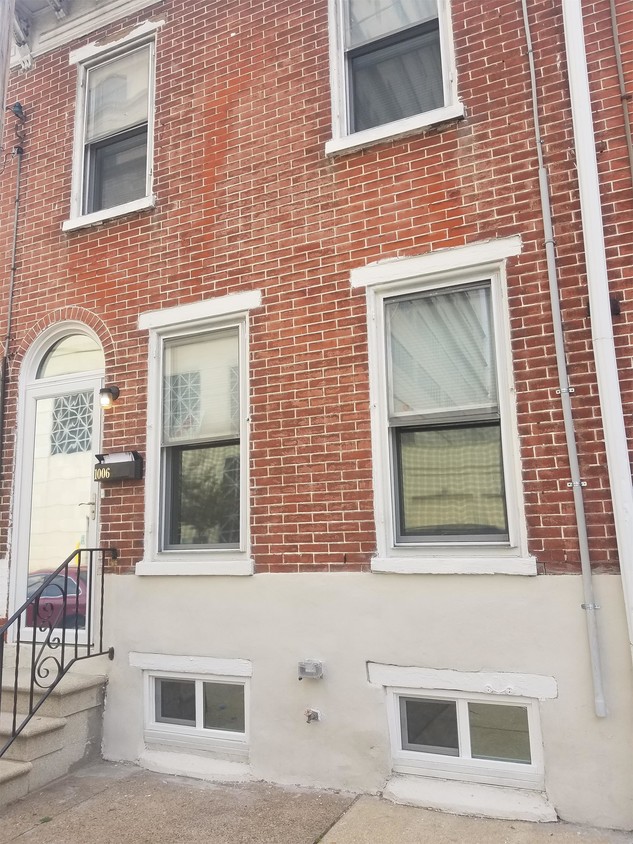 Primary Photo - 1006 N Walnut St