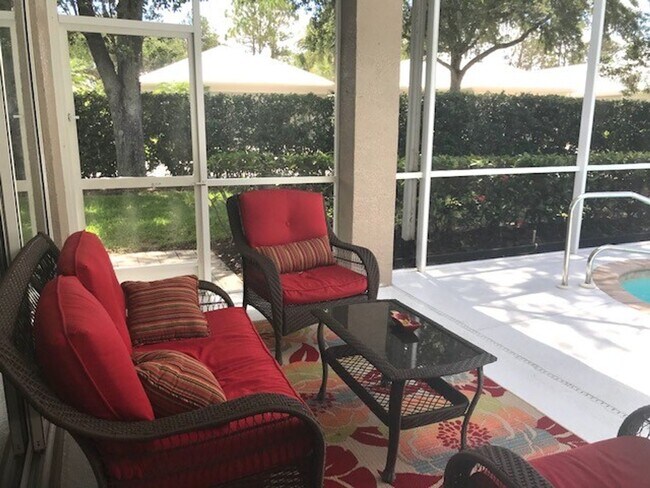 Building Photo - ANNUAL 2/2 + DEN AND HEATED  POOL- ROSEDAL...