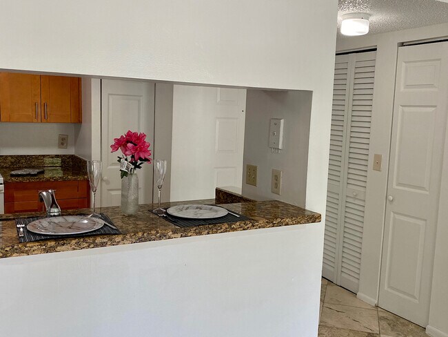 Foto del edificio - 9733 Westview Dr