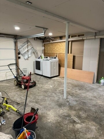 Building Photo - 7819 Holiday Hills Cir