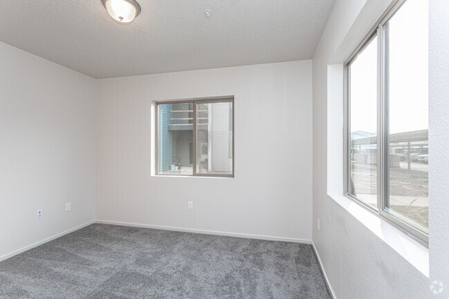 1HAB, 1BA - Silver Ridge
