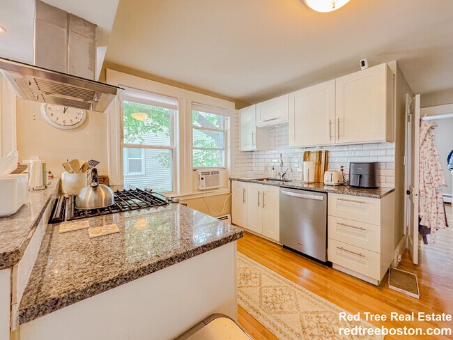 Foto del edificio - 21 Town Hill St