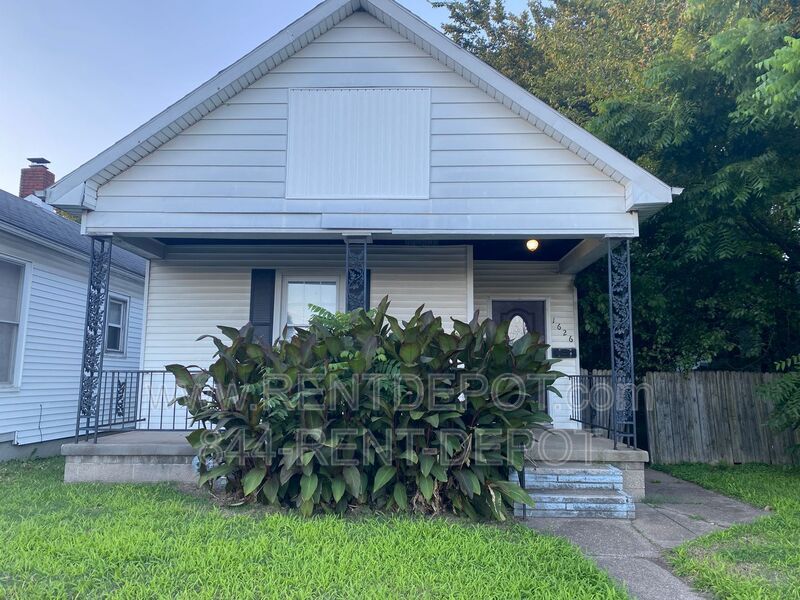 Primary Photo - 1626 E Division St