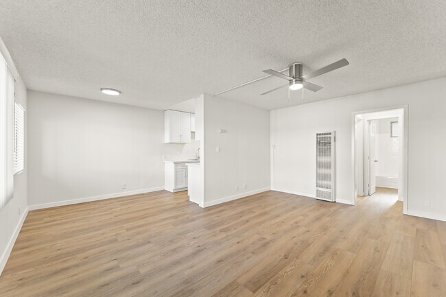 Foto del edificio - 3205 W 60th St