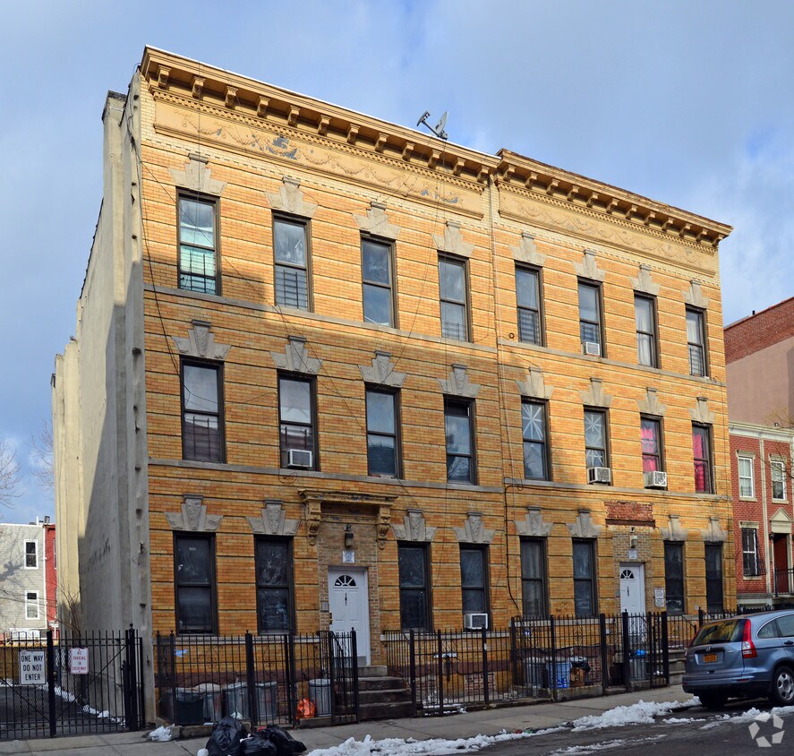 Building Photo - 183 Eldert St