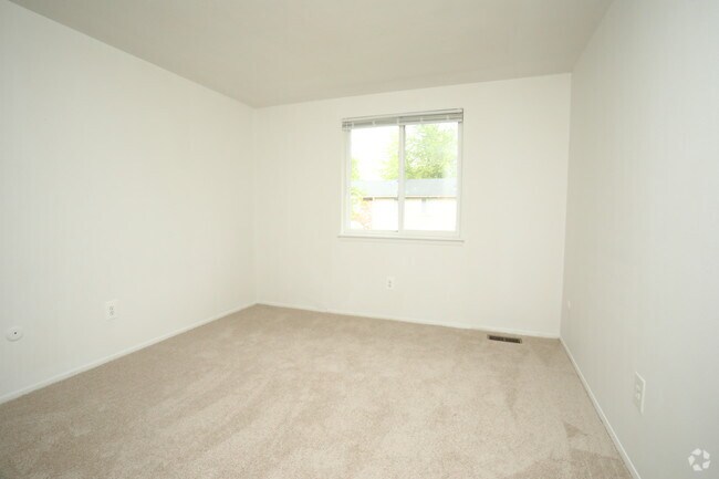 3HAB, 1.5BA - 1,190 ft² - Royal Woods - Riverview, MI