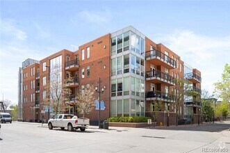 Building Photo - 1401 Delgany St