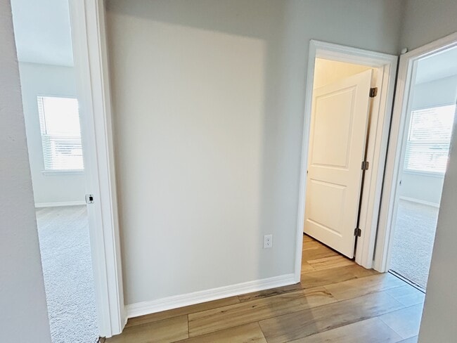 Foto del edificio - 6230 Forest Pines Dr