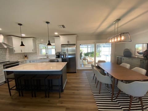 Foto del edificio - 3237 Key Ave