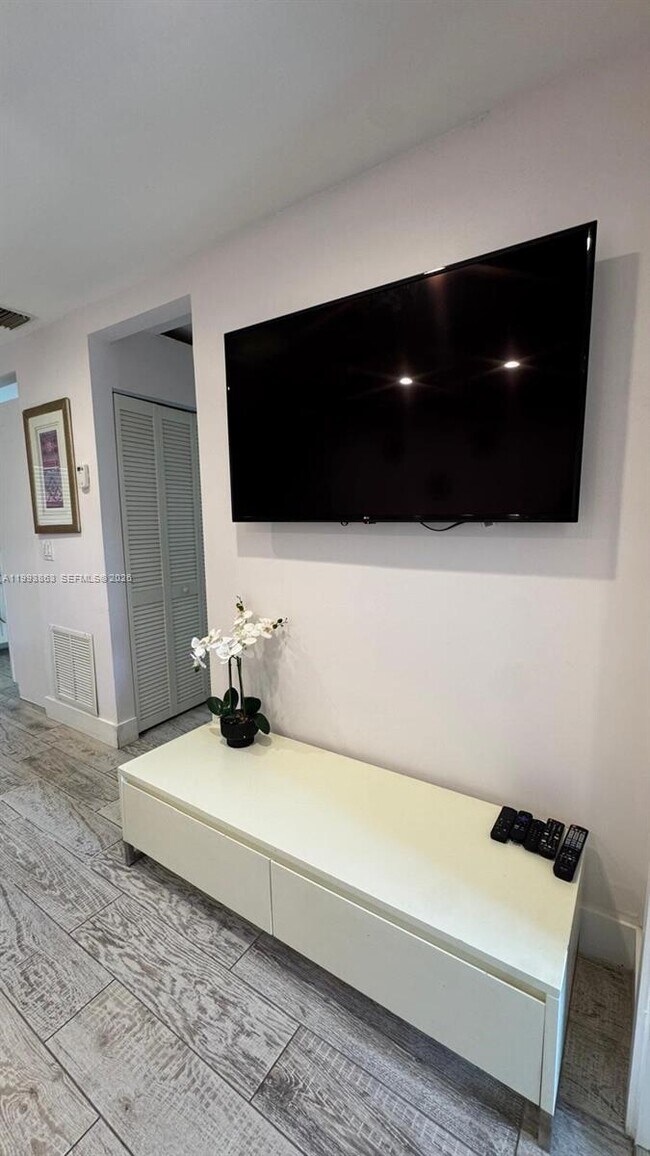 Foto del edificio - 414 9th Ave N