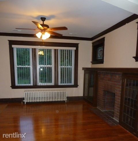 Building Photo - 2733 S Kingshighway Blvd