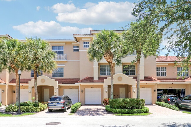 Building Photo - 4581 Artesa Way S