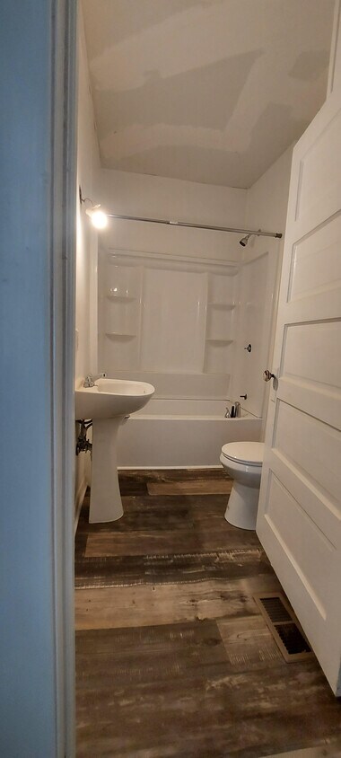 Foto principal - 2409 Wrightsboro Rd