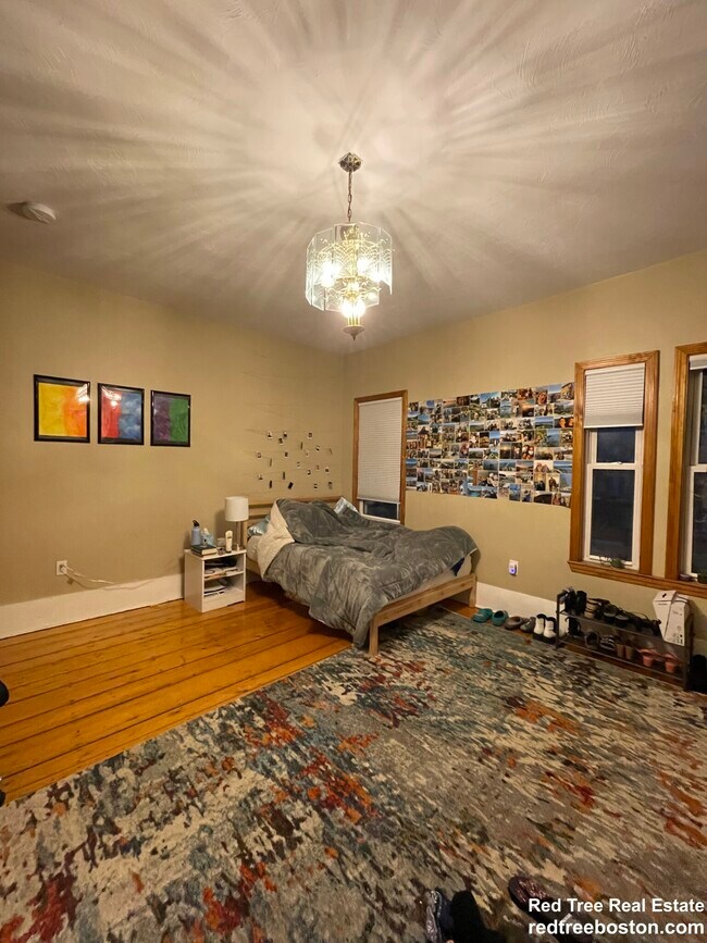 Photo - 9 Sewall St House