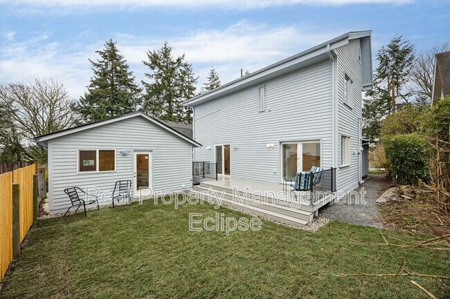 Foto del edificio - 742 N 90th St