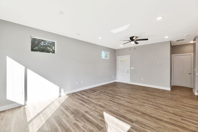 Foto del edificio - 4779 E 45th St N