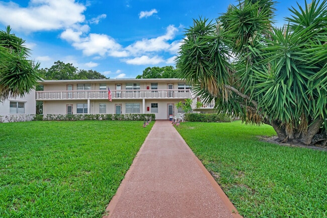 Building Photo - 316 Farnham Cir