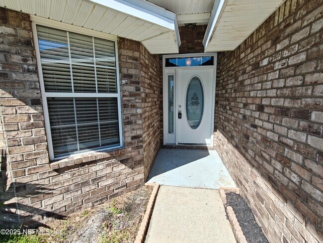 Foto del edificio - 7560 Devola Trail