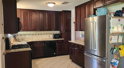 Building Photo - 6148 Indigo St