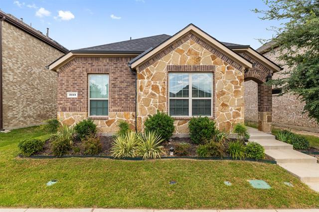 Foto principal - 2145 Miramar Dr