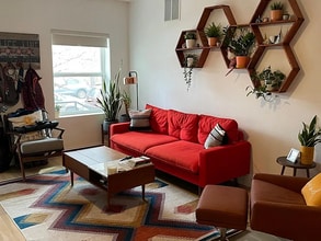 Building Photo - 1325 E 33rd Ave