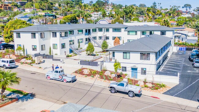 Foto del edificio - 3028 Kellogg St