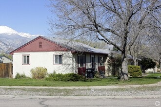 Building Photo - 433 Glen View Ct Building Photo - 433 Glen View Ct