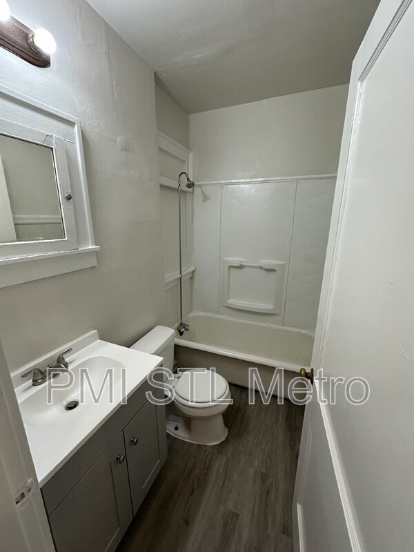 Foto del edificio - 3891 Meramec St