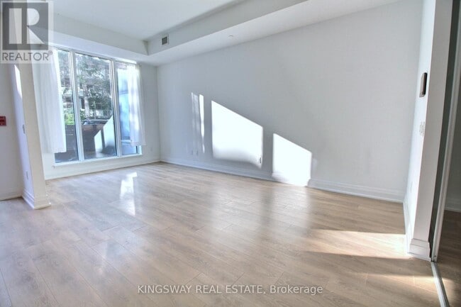 Building Photo - 21-T21 Park St E
