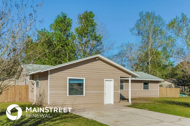 Building Photo - 301 Highland Ave