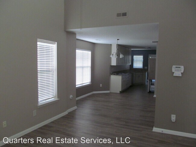 Building Photo - 3 br, 2.5 bath House - 1133 Academic Dr.