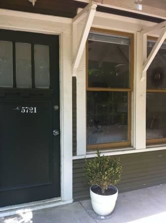 Building Photo - 5721 Velasco Ave