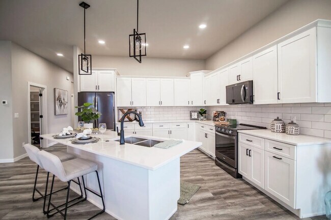Foto del edificio - Legacy Homes at Coulee Ridge