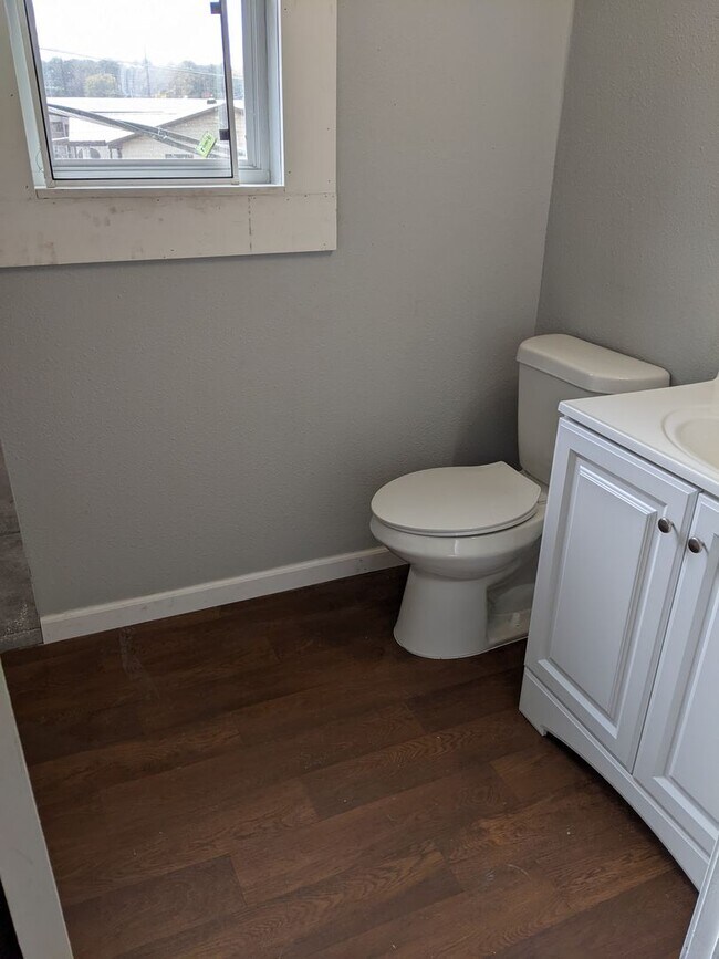 Foto del edificio - 1 Bedroom / 1 bathroom Stonewall Apartment